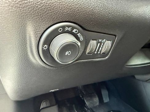 Used 2022 Jeep Compass High Altitude AWD/4WD image 17