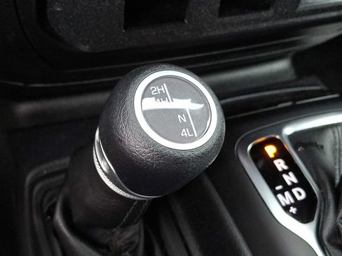 Used 2021 Jeep Wrangler Sport AWD/4WD image 23