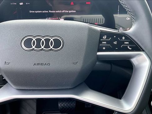 Used 2025 Audi Q5 Premium w/ Convenience Package AWD/4WD image 12