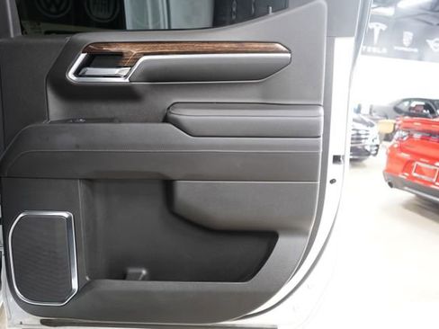 Used 2022 GMC Sierra 1500 Elevation w/ Elevation Premium Package AWD/4WD image 17