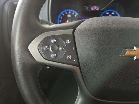 Used 2022 Chevrolet Colorado Z71 w/ Z71 Midnight Edition AWD/4WD image 14