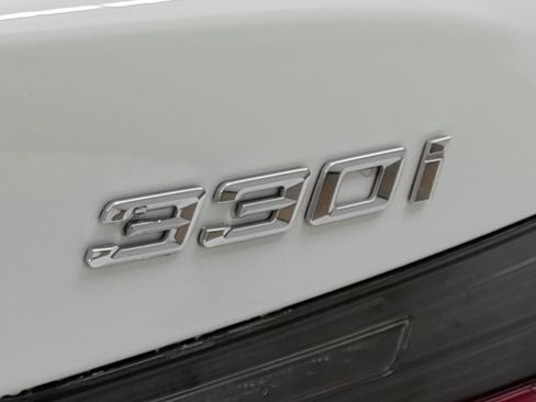 Used 2023 BMW 330i 330i w/ Driving Assistance Package image 21