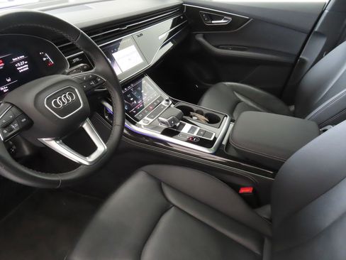 Used 2025 Audi Q7 3.0T Premium Plus AWD/4WD image 21