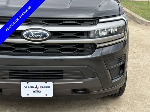 Certified 2022 Ford Expedition XLT image 10