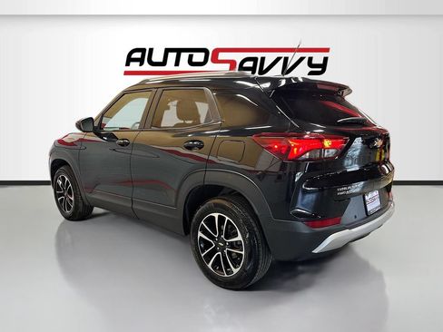 Used 2024 Chevrolet TrailBlazer LT w/ Convenience Package AWD/4WD image 5