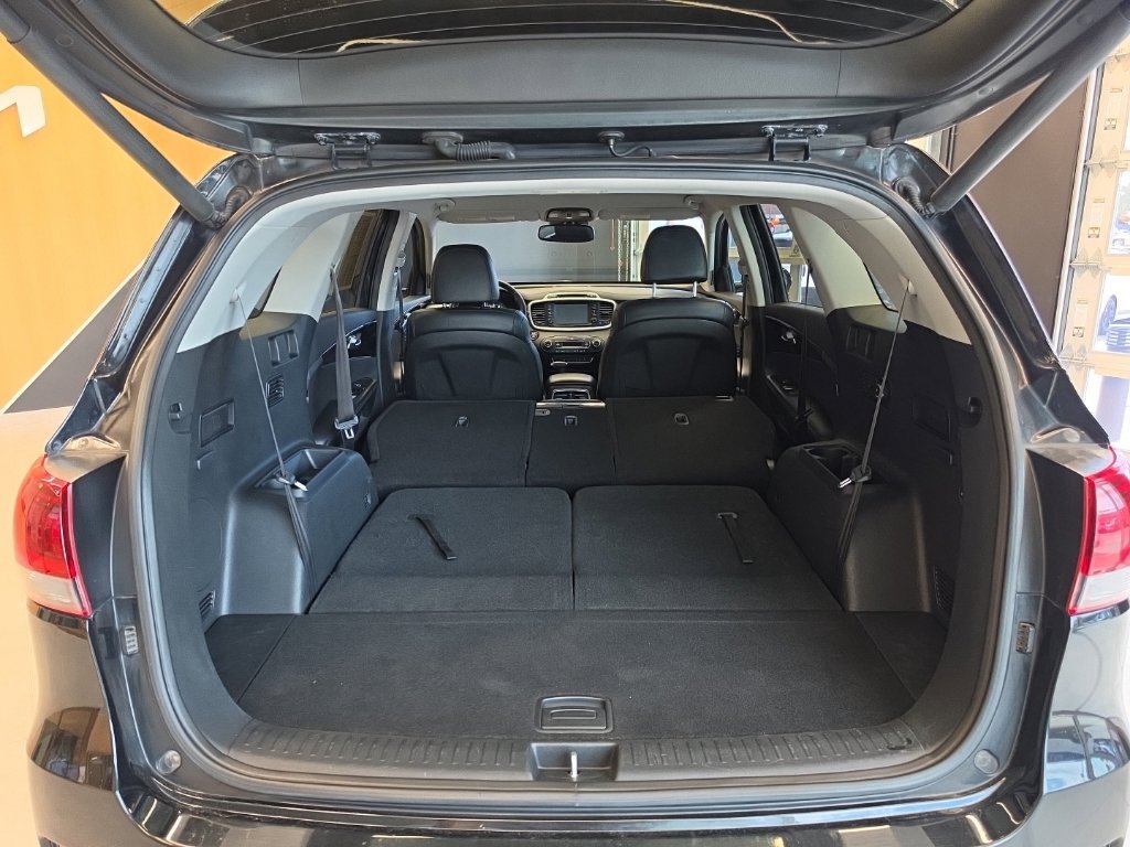 Used 2019 Kia Sorento EX FWD image 41