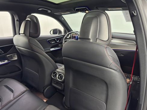 Used 2025 Mercedes-Benz GLC 63 AMG S image 44