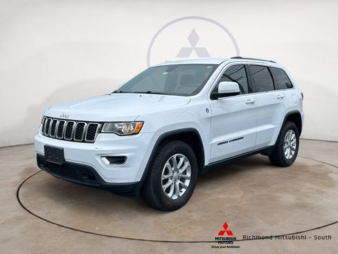 Used 2021 Jeep Grand Cherokee Laredo AWD/4WD image 7