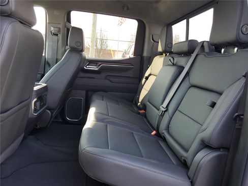 New 2026 GMC Sierra 1500 SLT w/ SLT Premium Package image 11