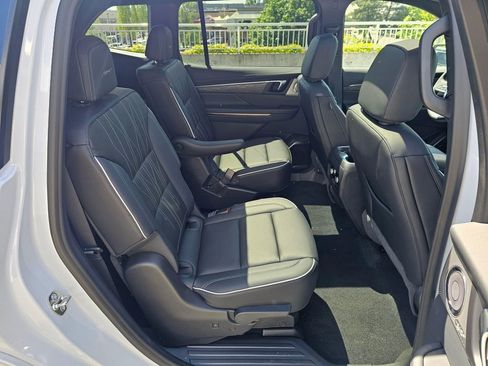 New 2026 Buick Enclave Avenir w/ Super Cruise Package AWD/4WD image 50