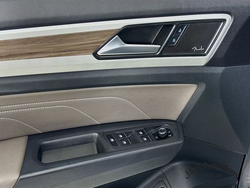 Used 2021 Volkswagen Atlas SEL Premium image 23