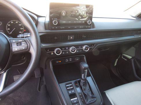 Certified 2024 Honda CR-V EX image 18