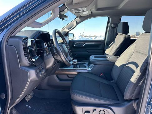 Used 2022 Chevrolet Silverado 1500 LT w/ Diesel Off-Road Package image 20