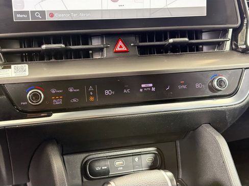 Used 2023 Kia Sportage EX FWD image 18