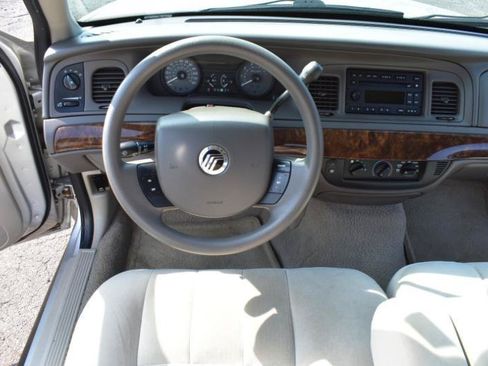 Used 2007 Mercury Grand Marquis GS RWD image 26