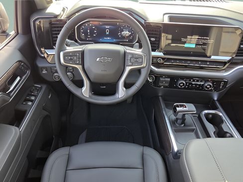 New 2026 Chevrolet Silverado 1500 RST w/ Redline Edition AWD/4WD image 11