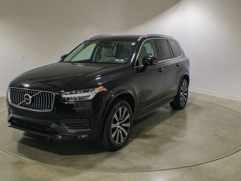 Used 2023 Volvo XC90 B5 Core w/ Climate Package AWD/4WD image 1