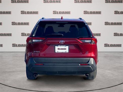 Used 2021 Toyota RAV4 LE image 4