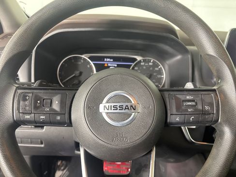 Used 2021 Nissan Rogue S image 12