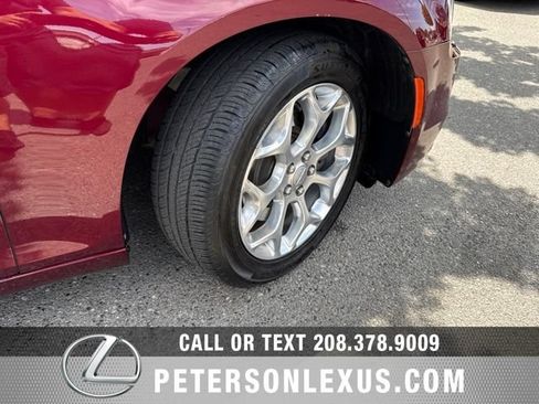 Used 2017 Chrysler 300 C Platinum w/ Safetytec Plus Group AWD/4WD image 11