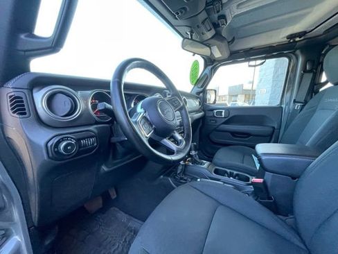 Used 2020 Jeep Wrangler Unlimited Sahara w/ Cold Weather Group image 10