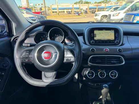 Used 2016 FIAT 500X Lounge image 11