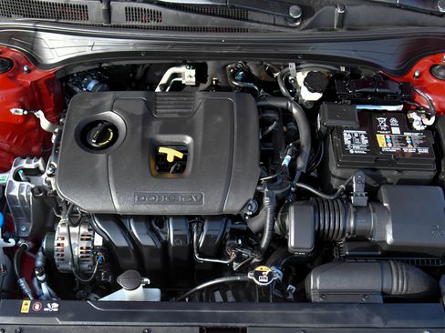 Used 2024 Kia Forte GT-Line image 44