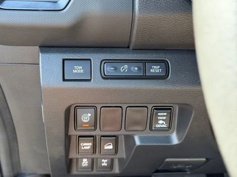 Certified 2024 Nissan Frontier PRO-4X w/ Pro Premium Package AWD/4WD image 12