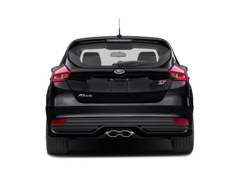 Used 2018 Ford Focus ST w/ Equipment Group 401A FWD image 5