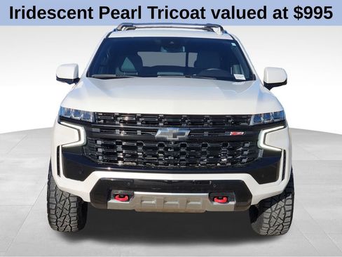 Used 2024 Chevrolet Tahoe Z71 w/ Luxury Package image 3