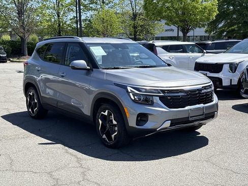 Used 2025 Kia Seltos S FWD image 1