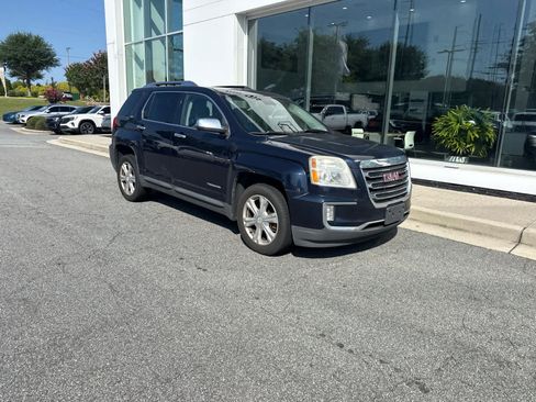 Used 2017 GMC Terrain SLT AWD/4WD image 2