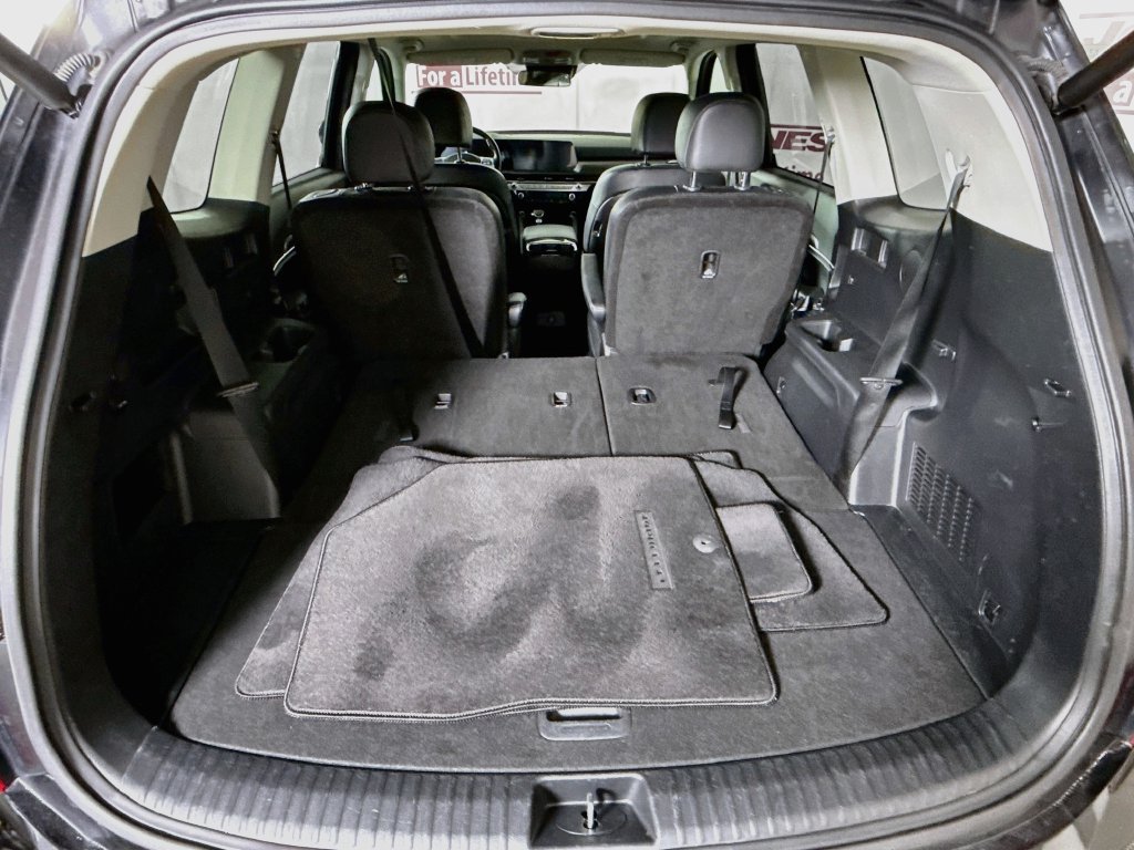 Used 2025 Kia Telluride S AWD/4WD image 32