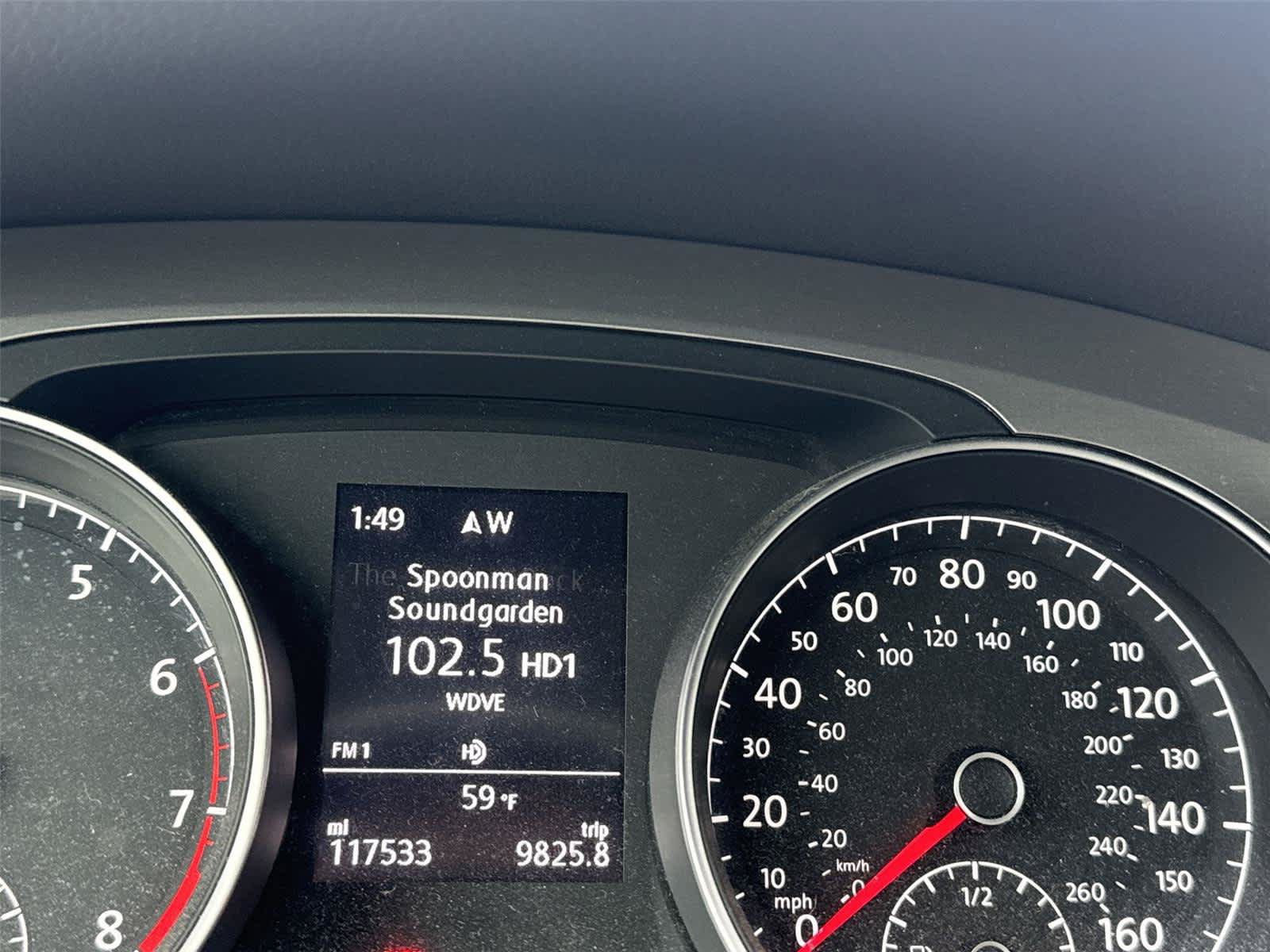Used 2016 Volkswagen Golf S FWD image 16
