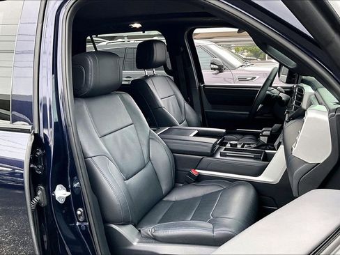 Used 2024 Toyota Sequoia Platinum AWD/4WD image 10