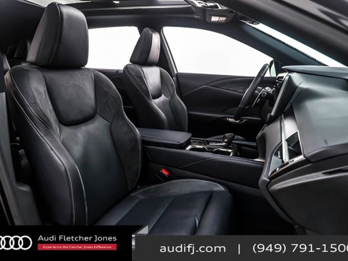 Used 2024 Lexus RX 350 w/ Luxury Package image 7