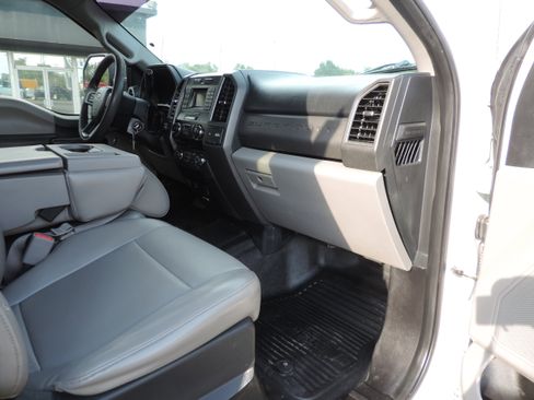 Used 2017 Ford F350 XL w/ Power Equipment Group image 15