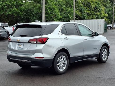 Used 2022 Chevrolet Equinox LT AWD/4WD image 2
