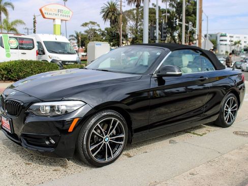 Used 2020 BMW 230i xDrive Convertible w/ Convenience Package image 11