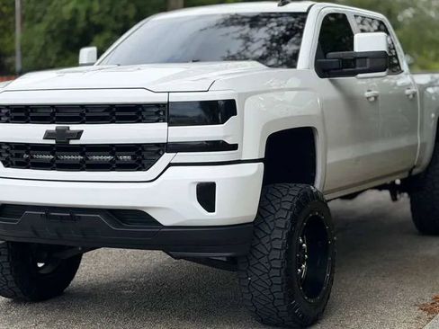 Used 2016 Chevrolet Silverado 1500 LT w/ All Star Edition image 5