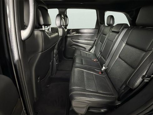 Used 2017 Jeep Grand Cherokee Overland image 24
