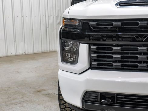 Used 2022 Chevrolet Silverado 2500 LT AWD/4WD image 45
