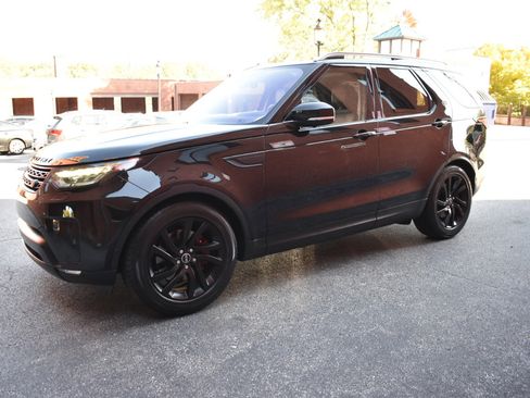 Used 2017 Land Rover Discovery HSE image 7