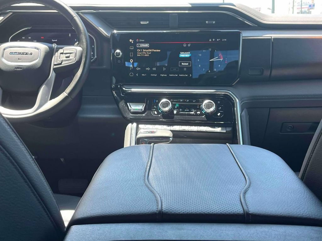 Used 2024 GMC Sierra 1500 Denali w/ Technology Package AWD/4WD image 14