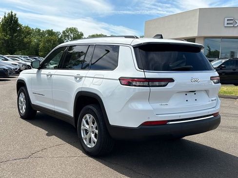 Used 2023 Jeep Grand Cherokee L Limited AWD/4WD image 4