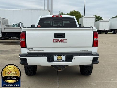 Used 2019 GMC Sierra 3500 Denali w/ Duramax Plus Package AWD/4WD image 6