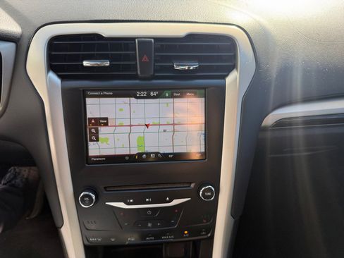 Used 2015 Ford Fusion Energi SE w/ Driver Assist Package image 24