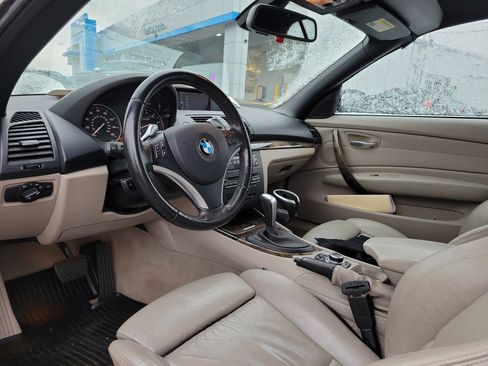 Used 2009 BMW 128i Convertible RWD image 14