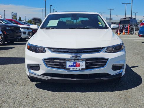 Used 2018 Chevrolet Malibu LT FWD image 8