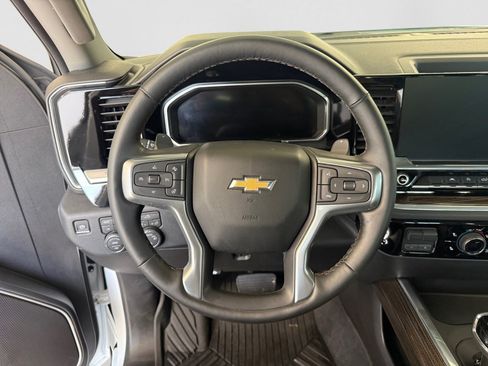 Used 2026 Chevrolet Silverado 1500 LT w/ Z71 Off-Road Package AWD/4WD image 23